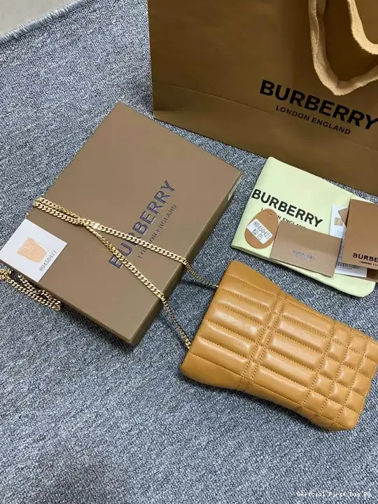 Official FirstBag Ru Bucket Lola BURBERRY MICRO Bag 0526